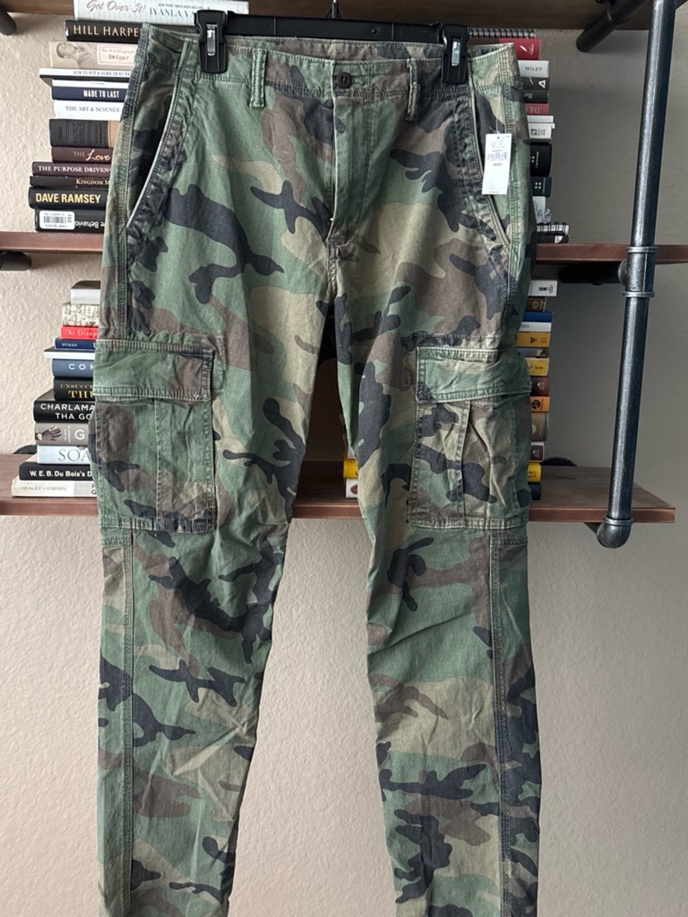 New GAP Men's Camo Cargo Pants - Green Woodland in size 32x32